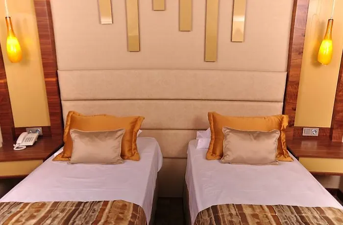 Avin Hotel