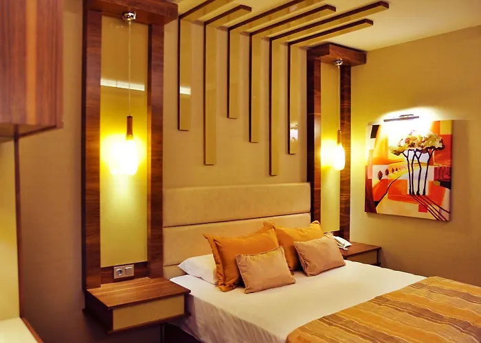 Avin Hotel